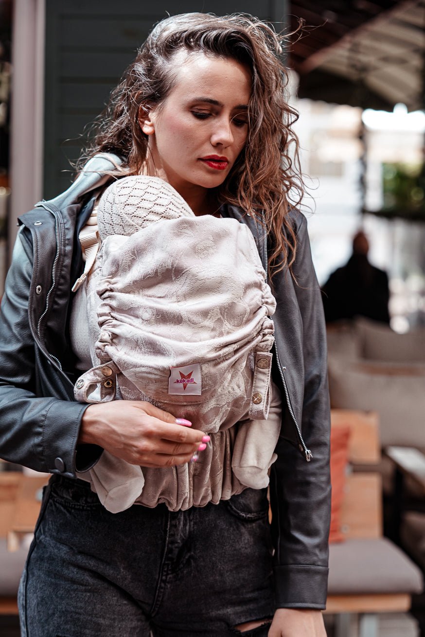 Baby Carrier Flip Silky Skulls - KOKADI