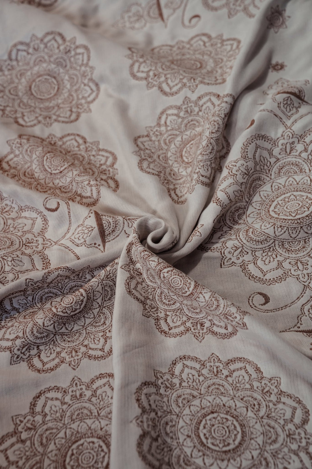 Mama Blanket Mandala Latte Macchiato - KOKADI