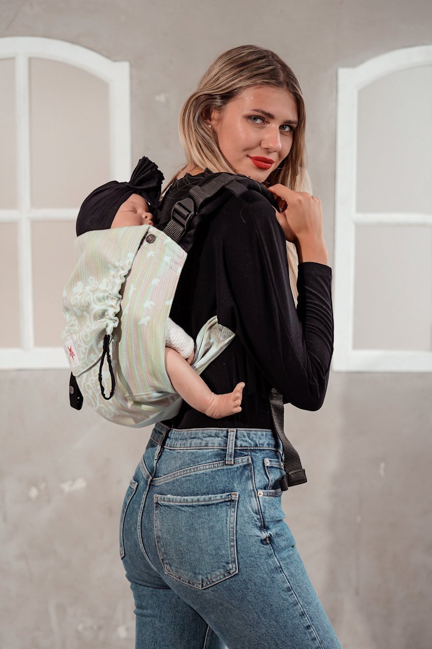 Baby Carrier Onbu Marlene in Wonderland - KOKADI